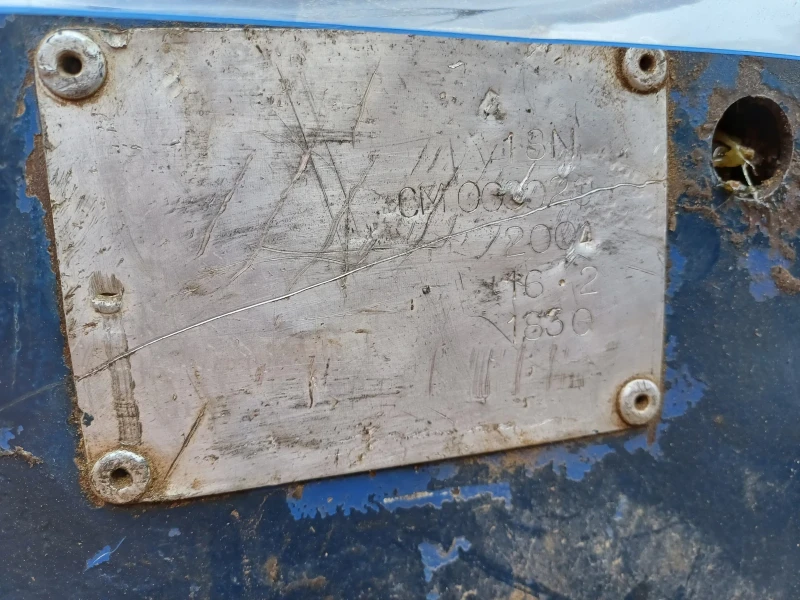 Багер Gehl 18N, снимка 9 - Индустриална техника - 52698078