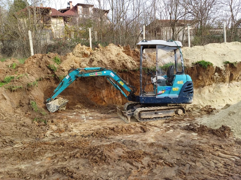 Багер Gehl 18N, снимка 2 - Индустриална техника - 52698078