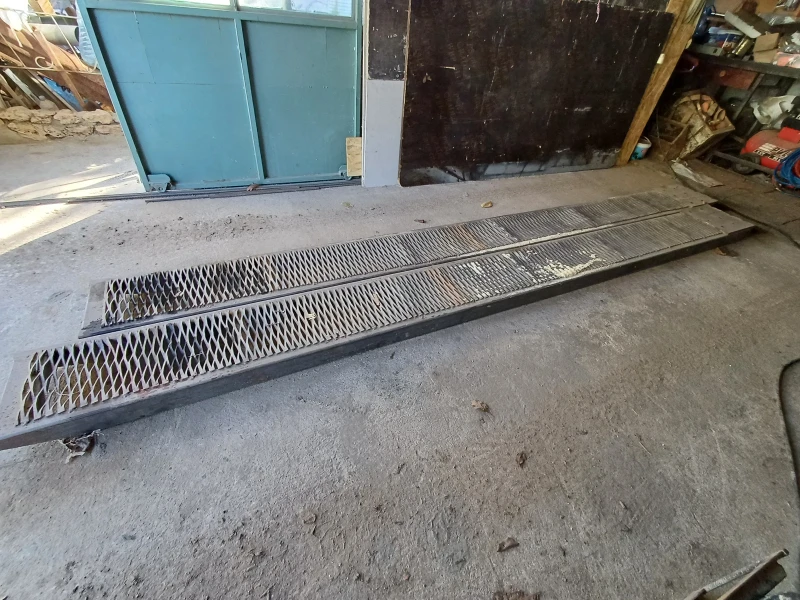 Багер Gehl 18N, снимка 8 - Индустриална техника - 52698078