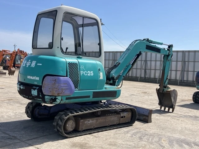 Багер Komatsu PC25-1E * ОЧАКВАН 15.10.2026!!!, снимка 4 - Индустриална техника - 55045788
