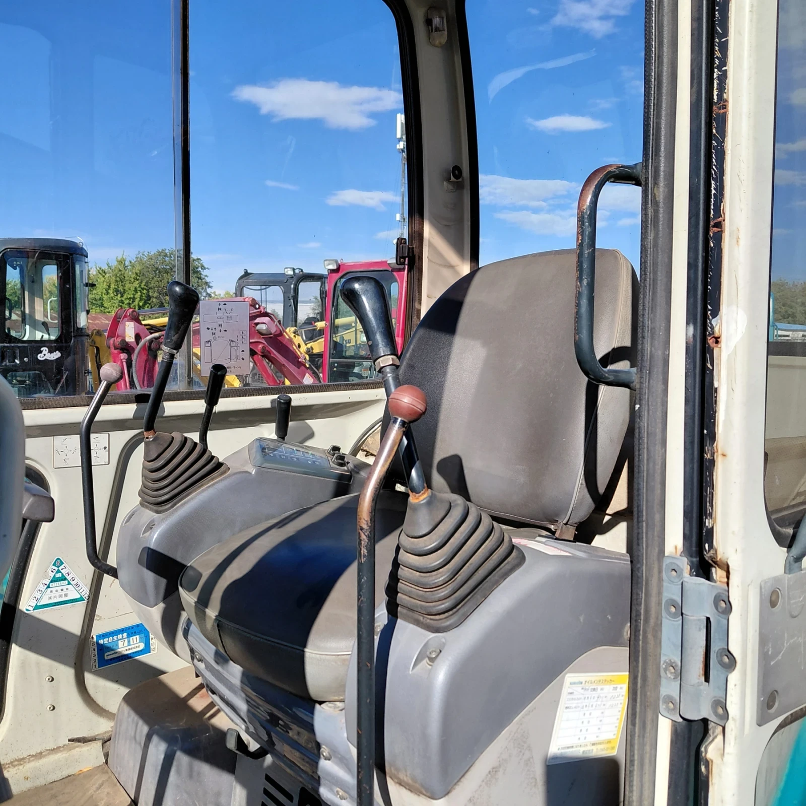 ����� Komatsu PC25-1E * ������� *  | Mobile.bg � ����������� 9