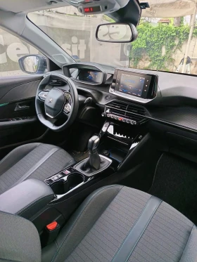 Peugeot 208, снимка 10