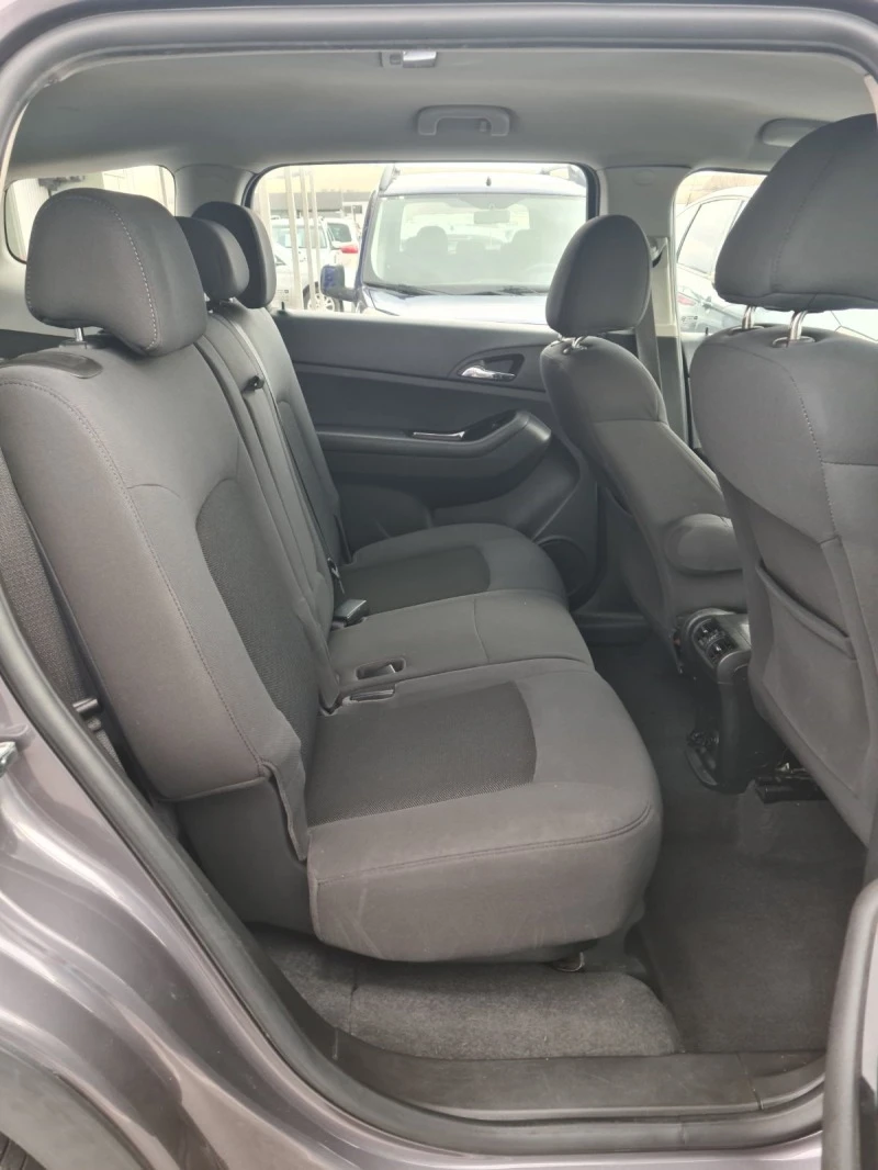 Chevrolet Orlando 1.8-BENZIN, снимка 17 - Автомобили и джипове - 46355058