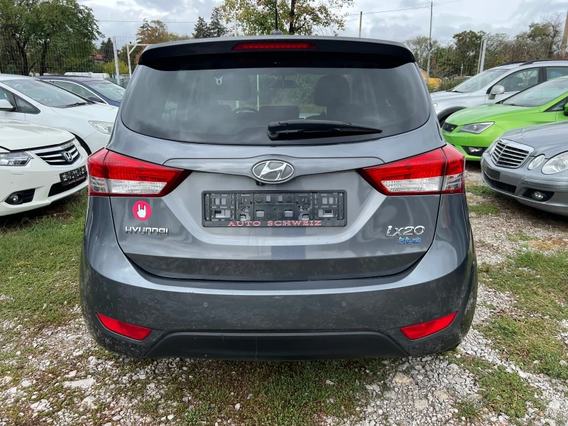 Hyundai Ix20 1.6 i Schweiz, снимка 3 - Автомобили и джипове - 47260049