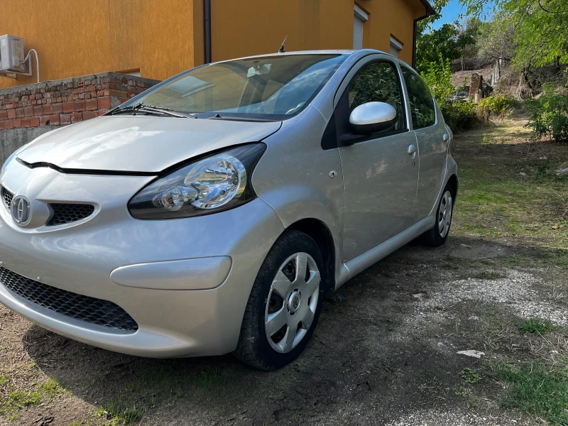 Toyota Aygo, снимка 1 - Автомобили и джипове - 47260300