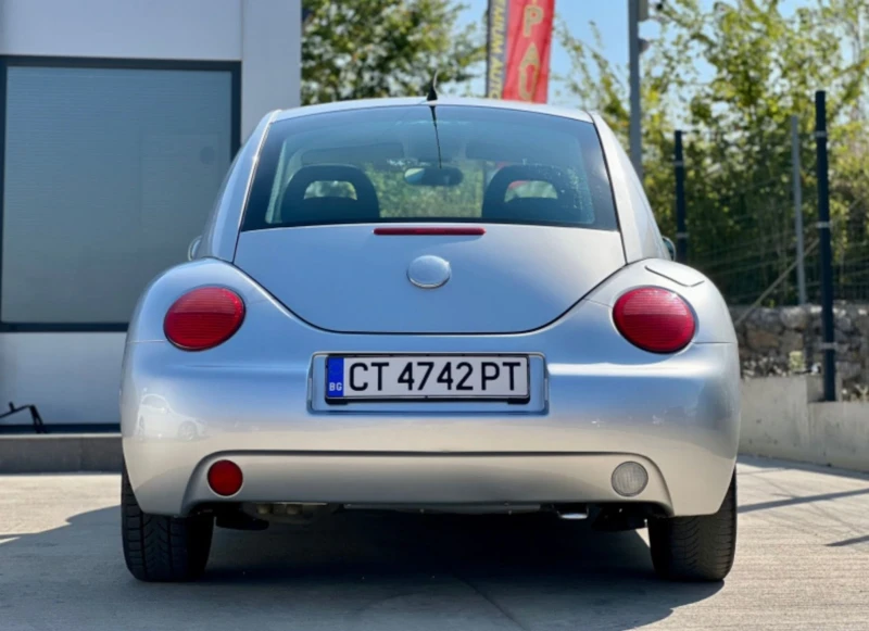 VW New beetle 2.0, снимка 5 - Автомобили и джипове - 47451087