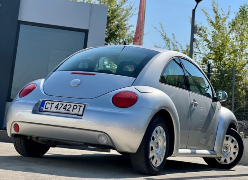 VW New beetle 2.0, снимка 6 - Автомобили и джипове - 47451087