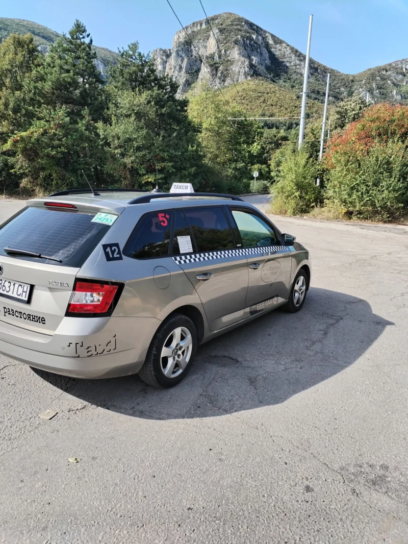 Skoda Fabia, снимка 5 - Автомобили и джипове - 47662754