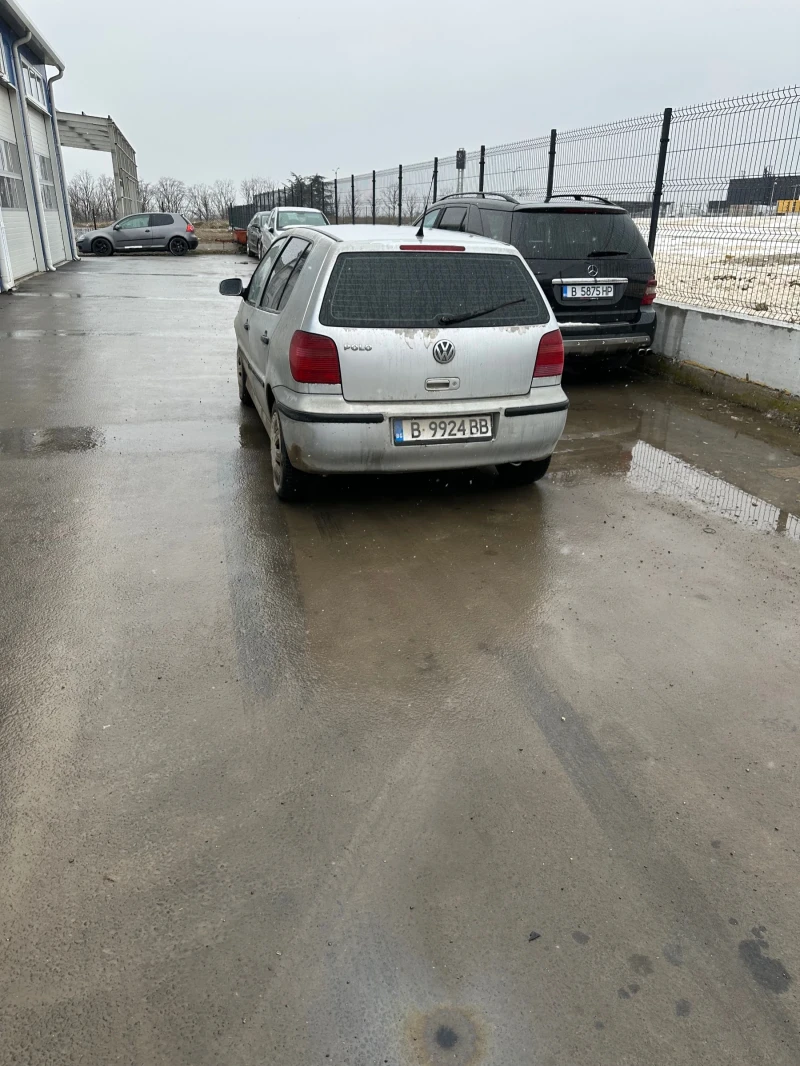 VW Polo 1.4 Климатик, снимка 9 - Автомобили и джипове - 49349200