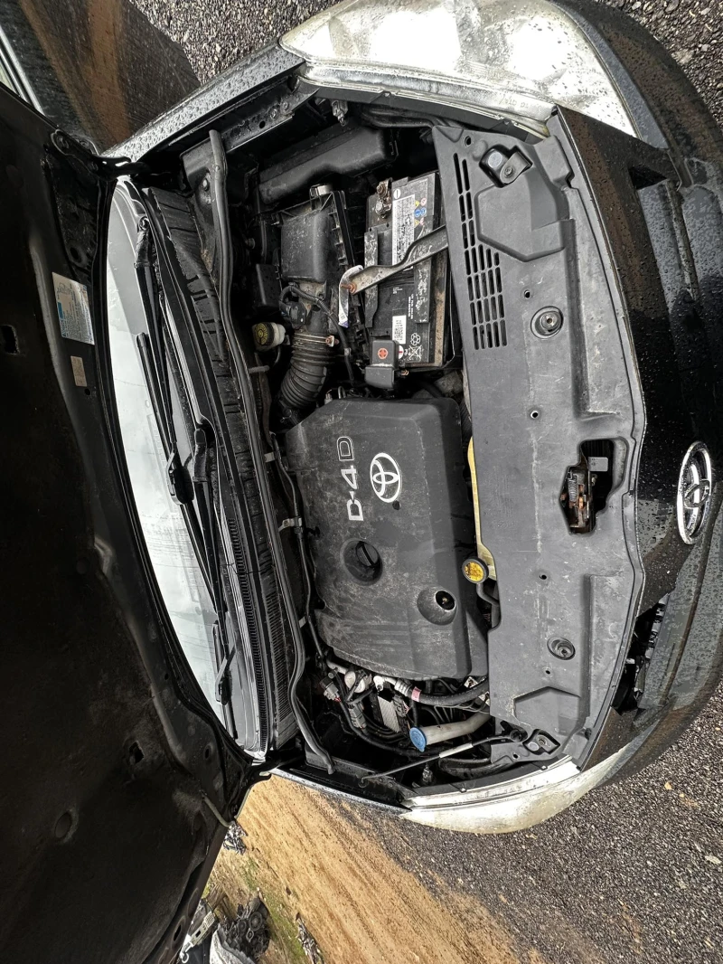 Toyota Corolla verso 2.2 D-4D (136 к.с.), снимка 10 - Автомобили и джипове - 52557091