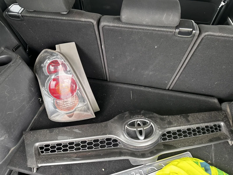 Toyota Corolla verso 2.2 D-4D (136 к.с.), снимка 12 - Автомобили и джипове - 52557091