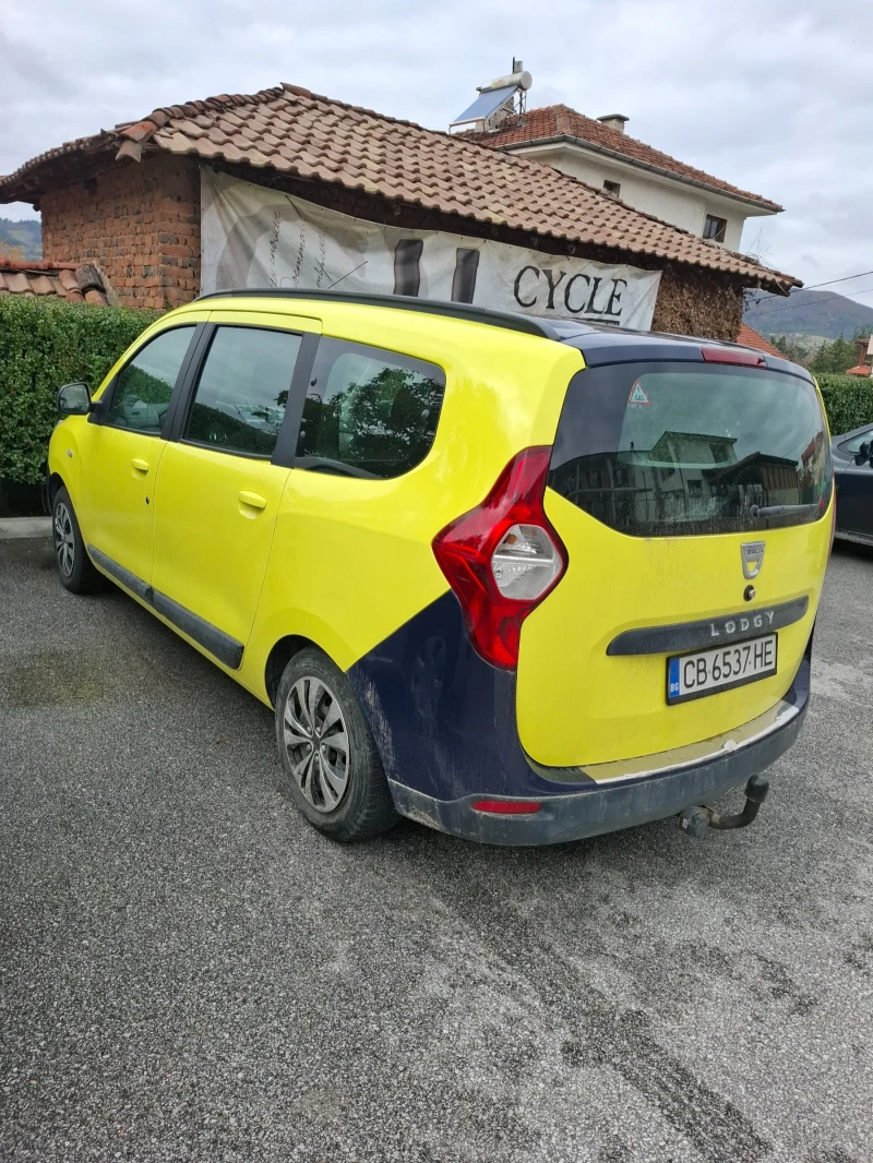 Dacia Lodgy Миниван, снимка 4 - Автомобили и джипове - 52317117