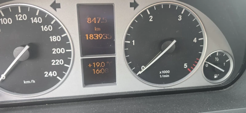 Mercedes-Benz B 180 1.8 CDI 109hp, снимка 6 - Автомобили и джипове - 52434281