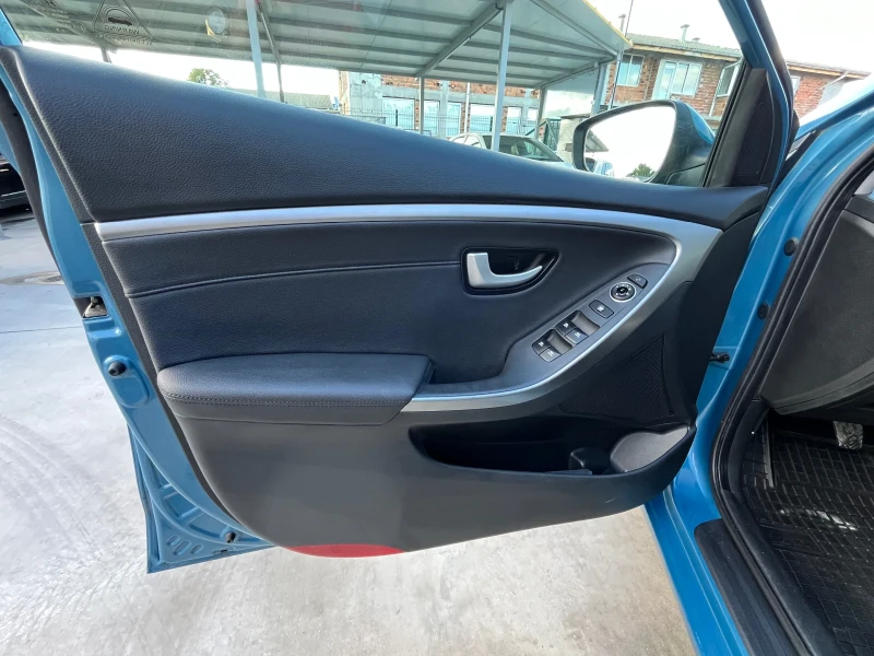 Hyundai I30 1.4 TREND / ГАЗ, снимка 10 - Автомобили и джипове - 52026452