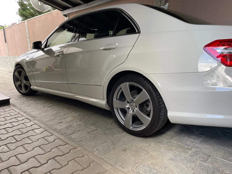 Mercedes-Benz E 350, снимка 4 - Автомобили и джипове - 52246455