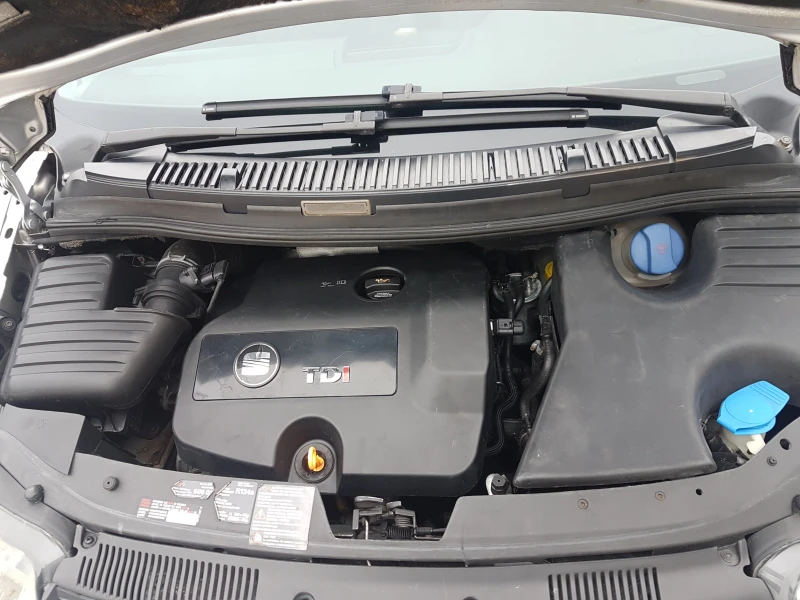 Seat Alhambra 1.9 TDI 116кс, снимка 15 - Автомобили и джипове - 52303602