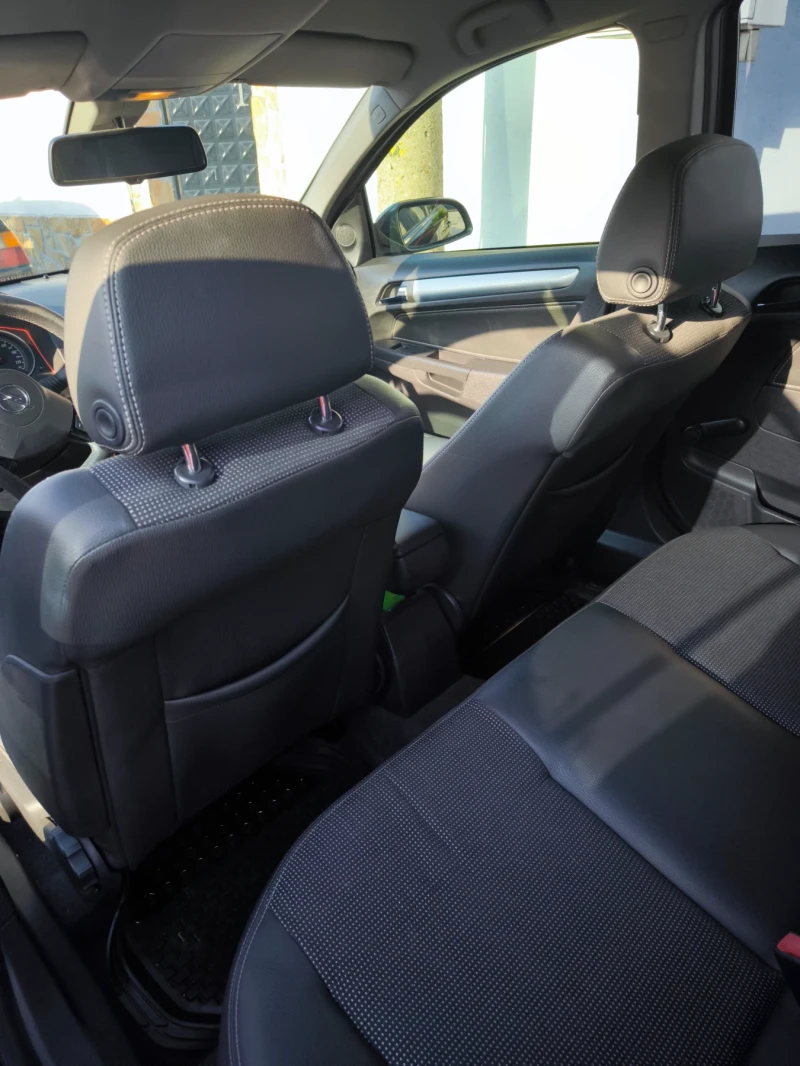 Opel Astra H 1, 7 CDTI 110 к.с., снимка 7 - Автомобили и джипове - 52768510