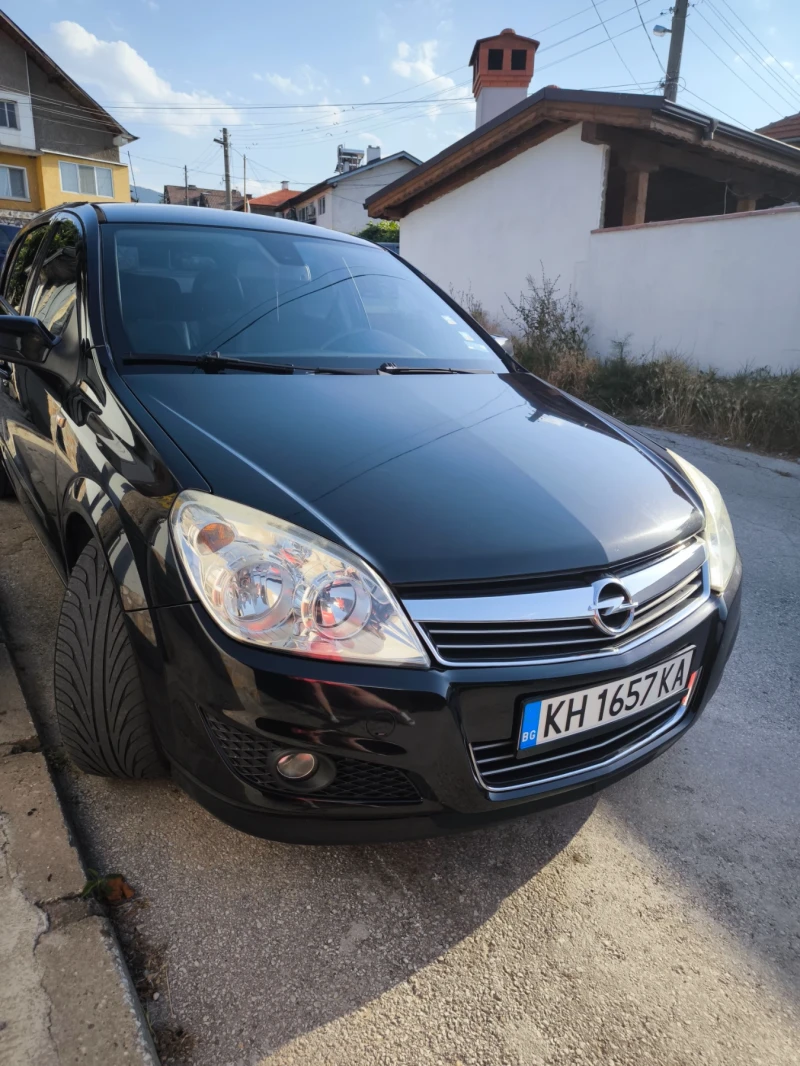 Opel Astra H 1, 7 CDTI 110 к.с., снимка 3 - Автомобили и джипове - 52768510