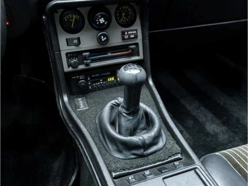 Porsche 944 * CARFAX * ЦЕНА ДО БГ, снимка 15 - Автомобили и джипове - 53272976