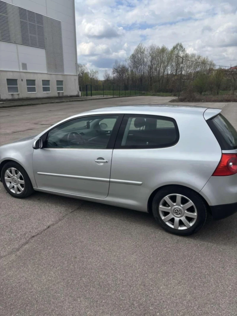 VW Golf  5 1, 6 116кс, снимка 3 - Автомобили и джипове - 53323906