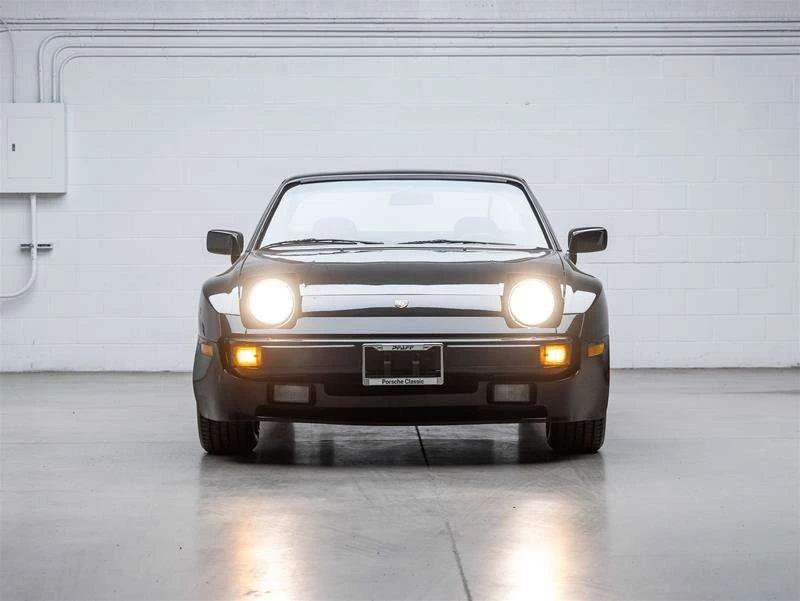 Porsche 944 * CARFAX * ЦЕНА ДО БГ, снимка 2 - Автомобили и джипове - 53272976