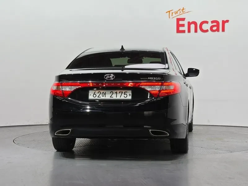 Hyundai Grandeur Hg300 Premium, снимка 4 - Автомобили и джипове - 53777631