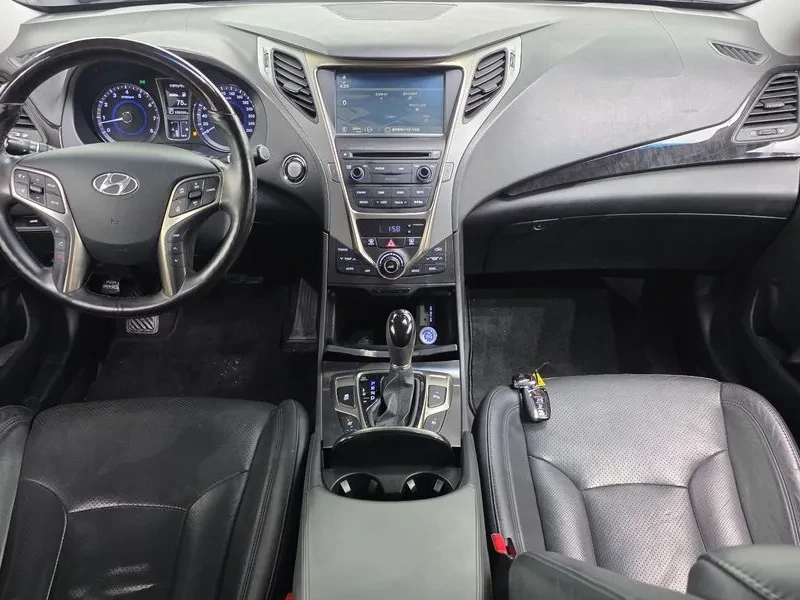 Hyundai Grandeur Hg300 Premium, снимка 7 - Автомобили и джипове - 53777631