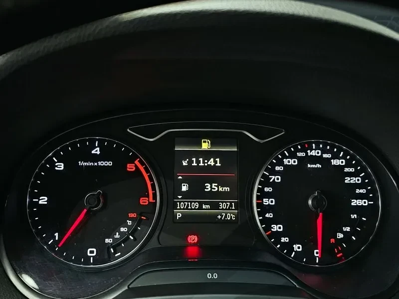 Audi A3 2.0 TDI Dynamic Sports Edition, снимка 8 - Автомобили и джипове - 54135627