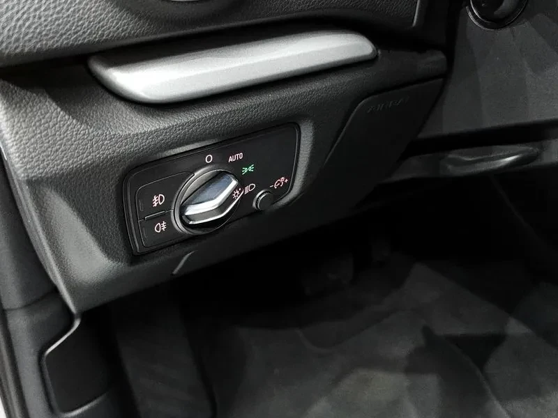 Audi A3 2.0 TDI Dynamic Sports Edition, снимка 17 - Автомобили и джипове - 54135627