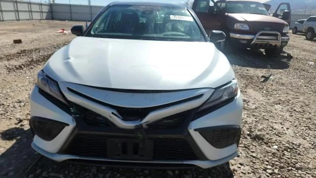 Toyota Camry 2.5l Hybrid Xse, снимка 13 - Автомобили и джипове - 54235453