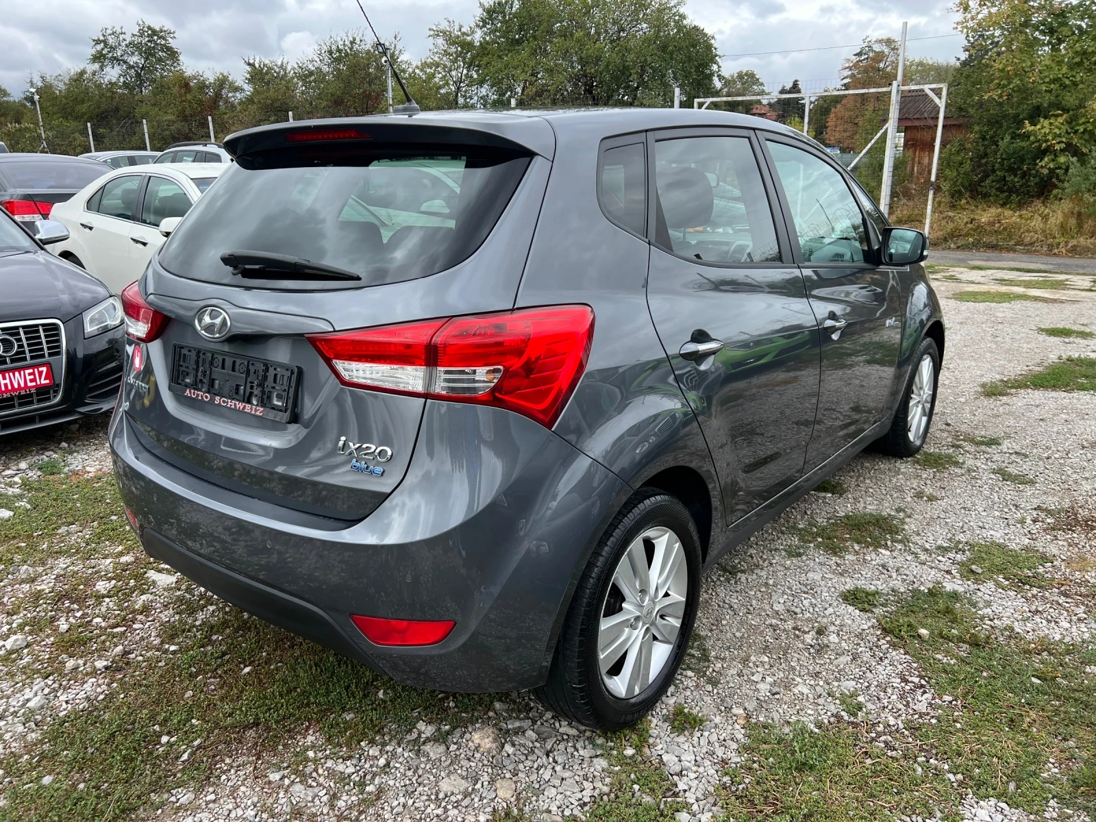 Hyundai Ix20 1.6 i Schweiz - изображение 4