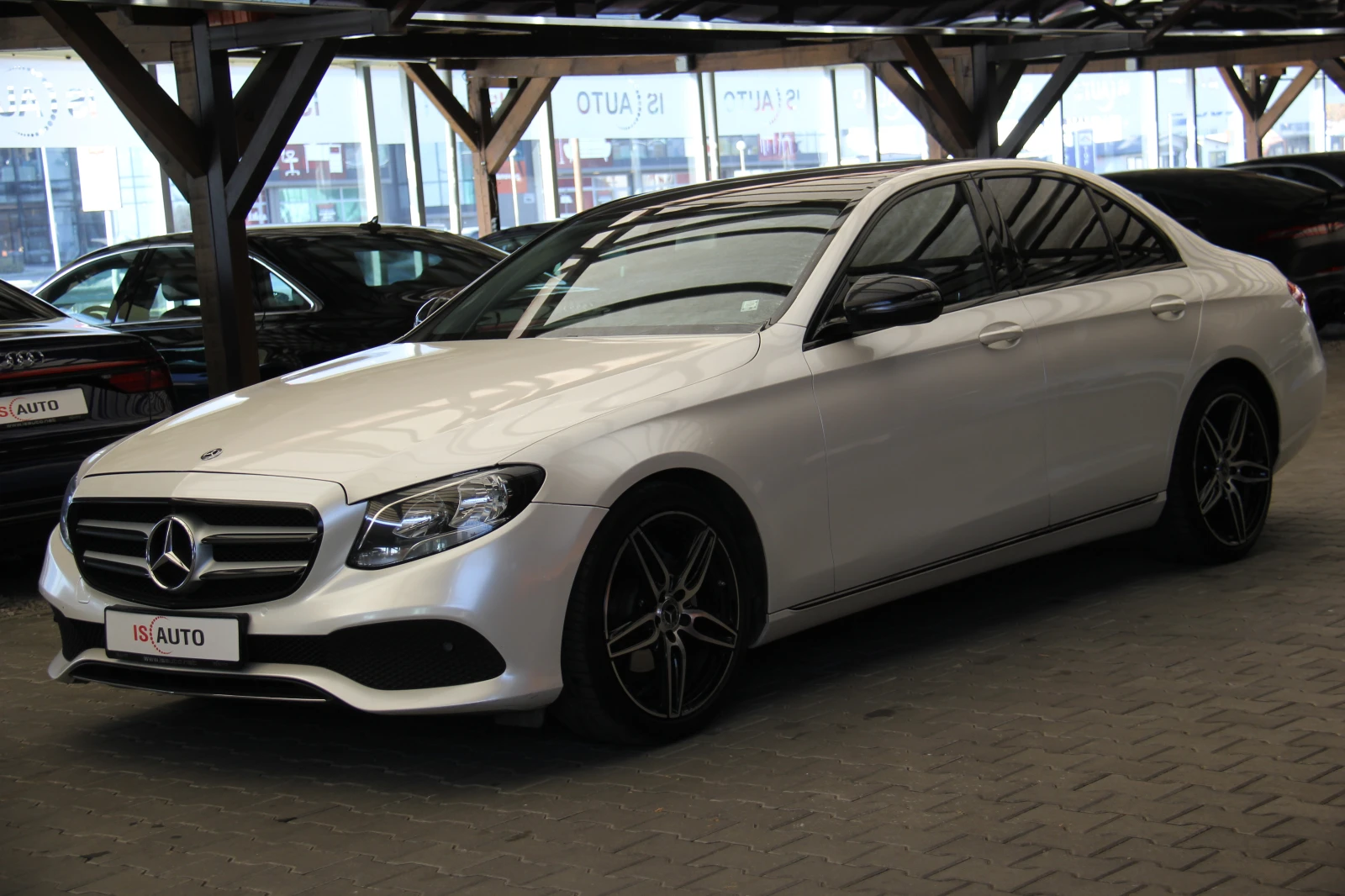 Mercedes-Benz E 200 Sport/LED/Navi//Burmester/ | Mobile.bg   2
