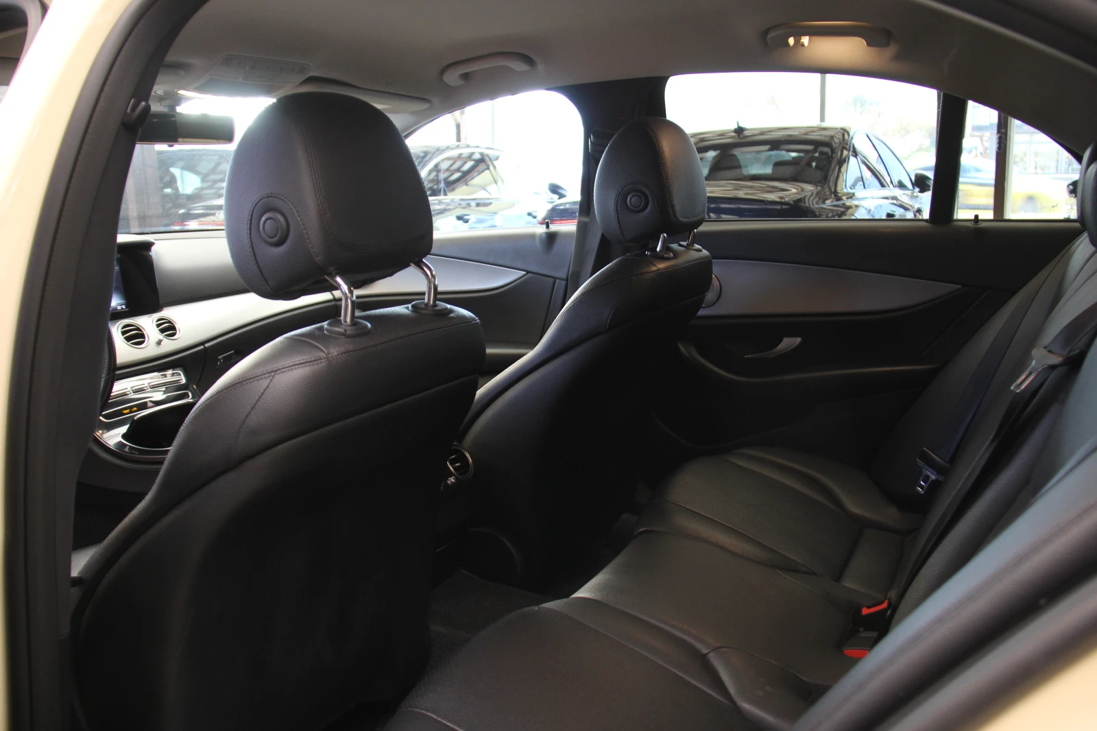 Mercedes-Benz E 200 Sport/LED/Navi//Burmester/ | Mobile.bg   8