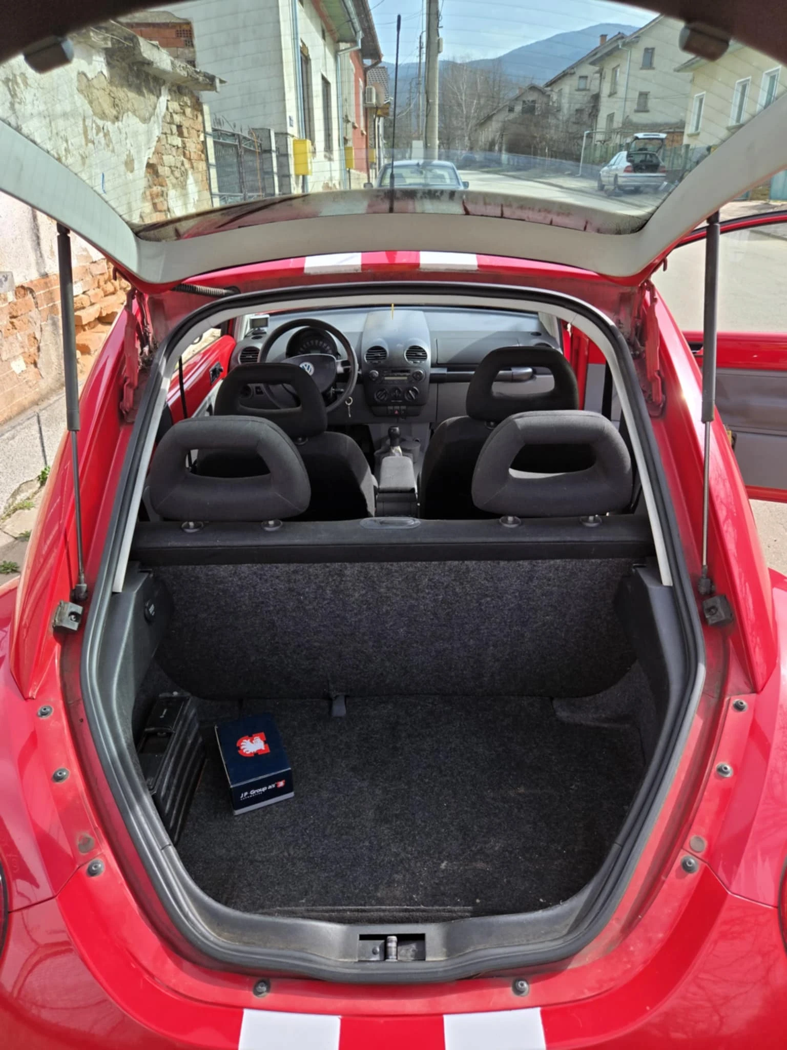 VW New beetle 2.0 115 - изображение 10