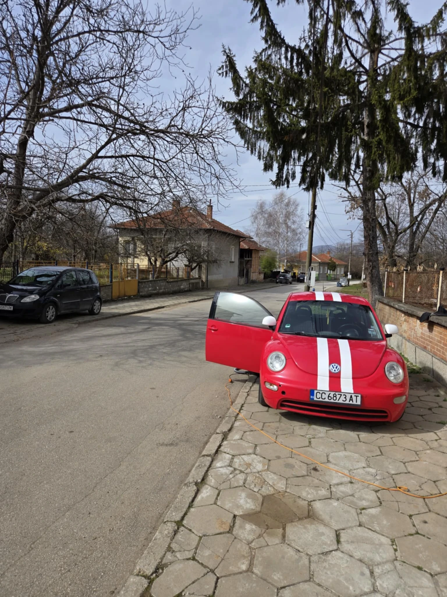 VW New beetle 2.0 115 - изображение 5