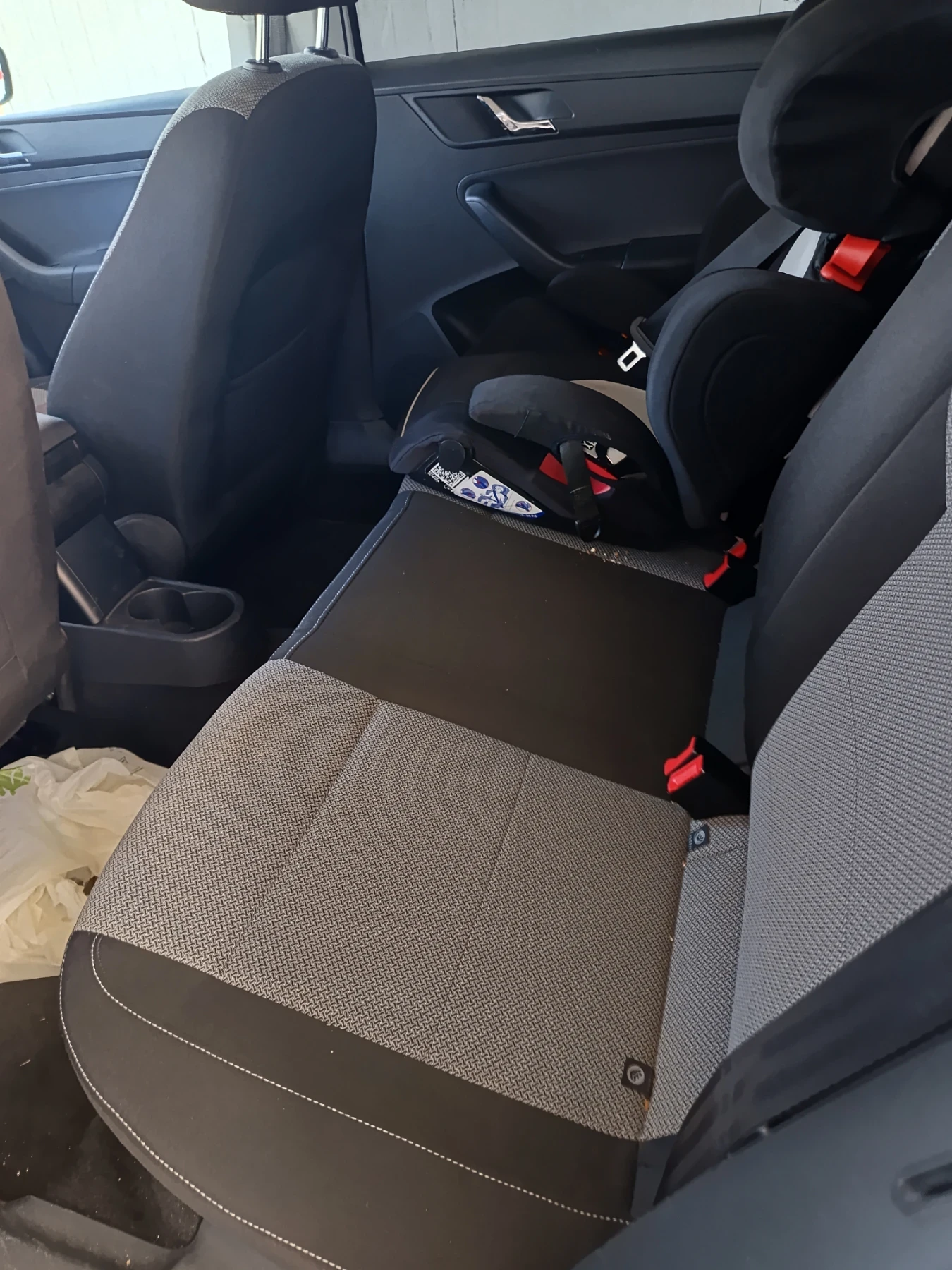 Skoda Rapid 1.6 TDI - изображение 7