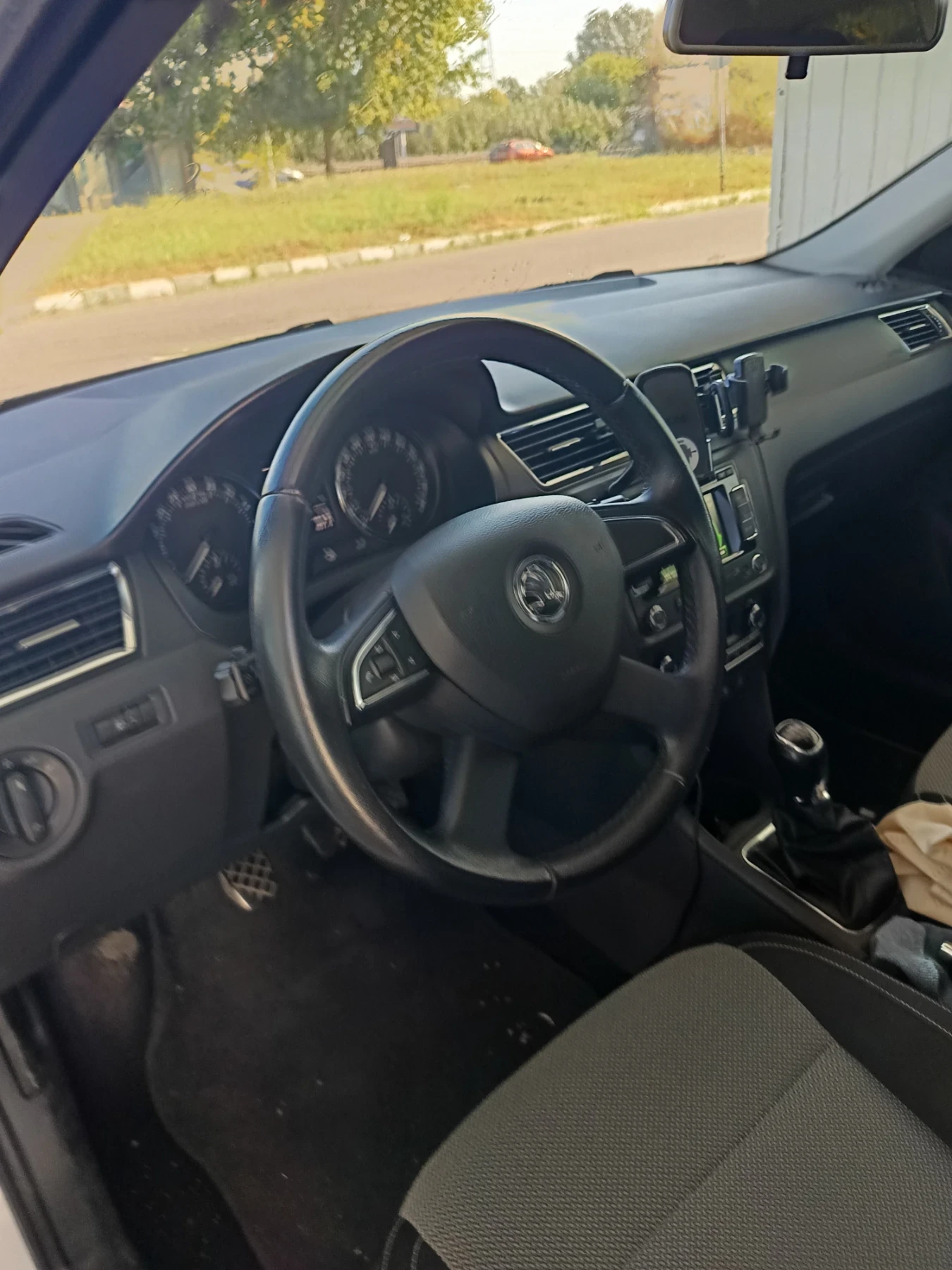 Skoda Rapid 1.6 TDI - изображение 8