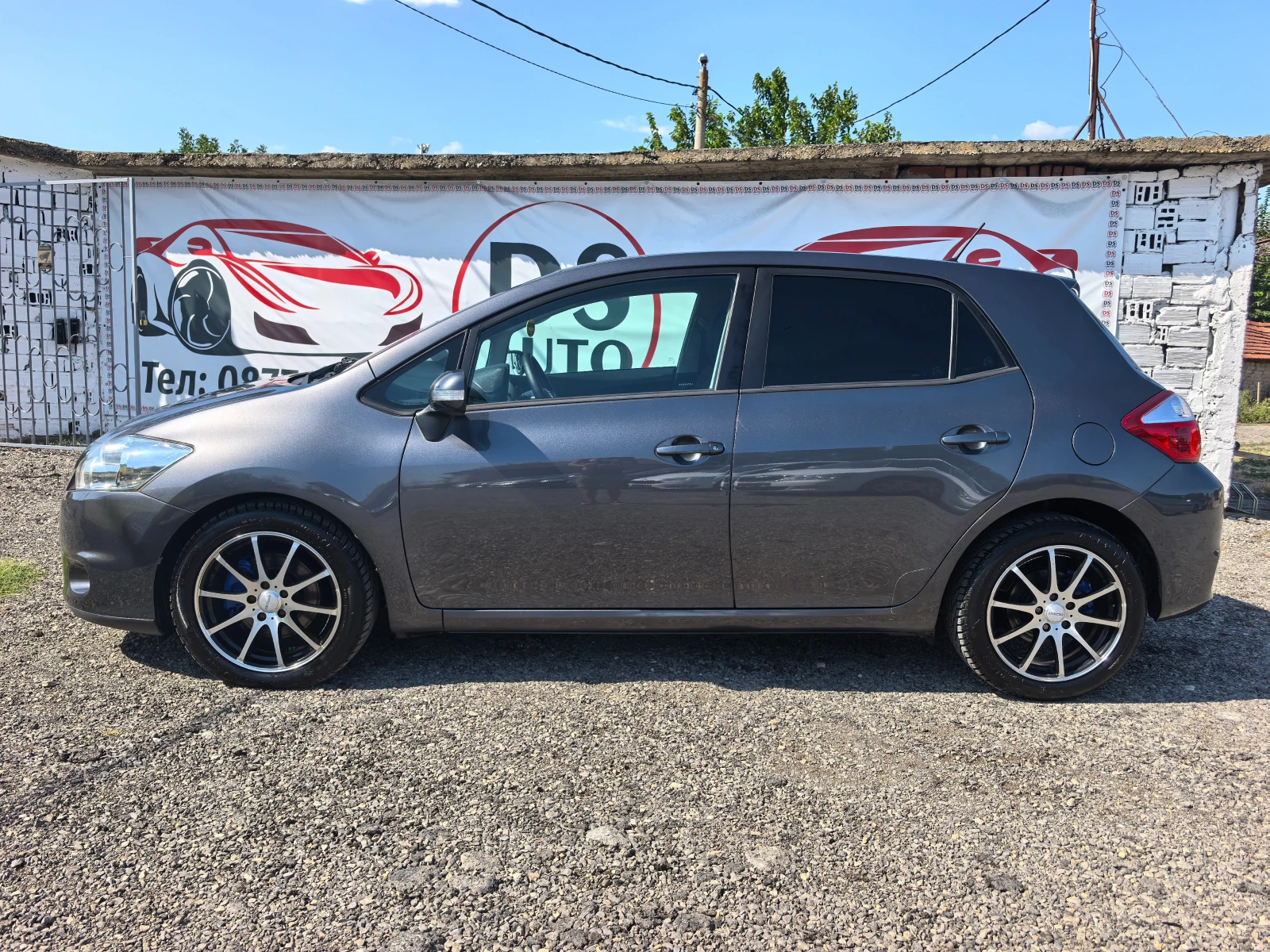 Toyota Auris 2.0D4D  - изображение 2
