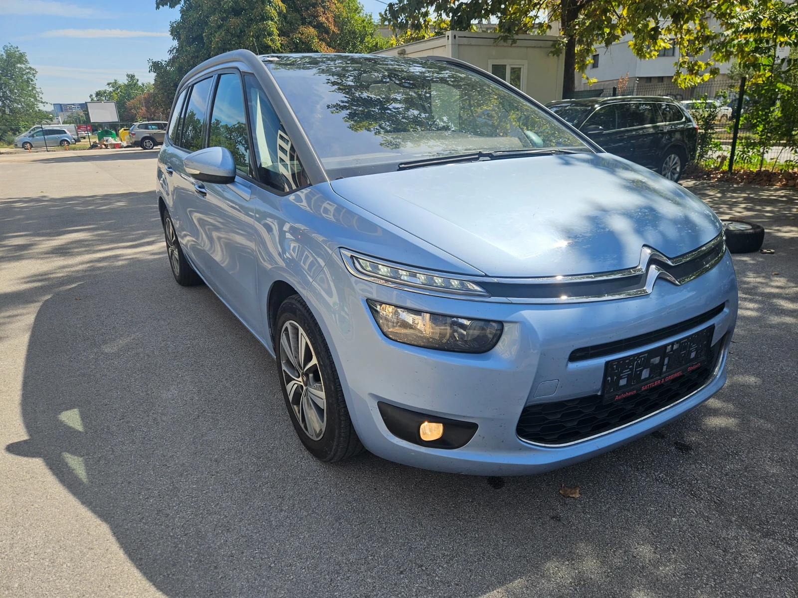 Citroen Grand C4 Picasso 1.6HDI - изображение 10