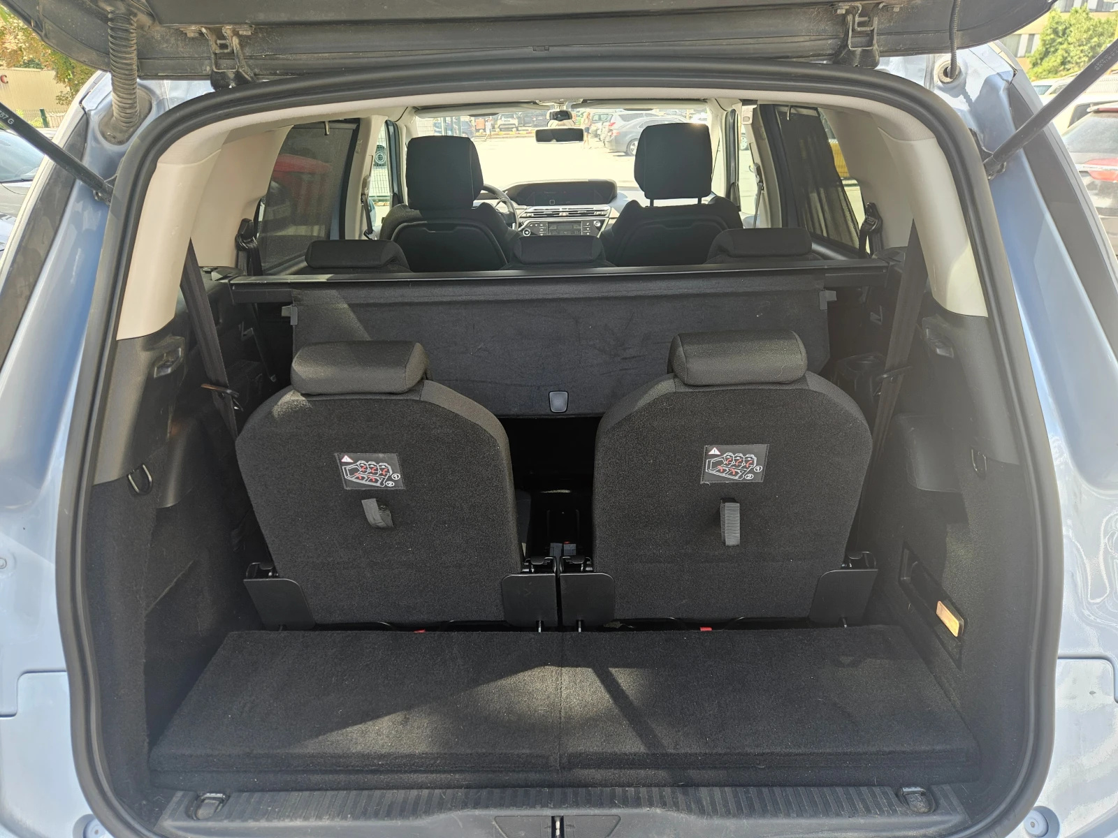 Citroen Grand C4 Picasso 1.6HDI - изображение 7