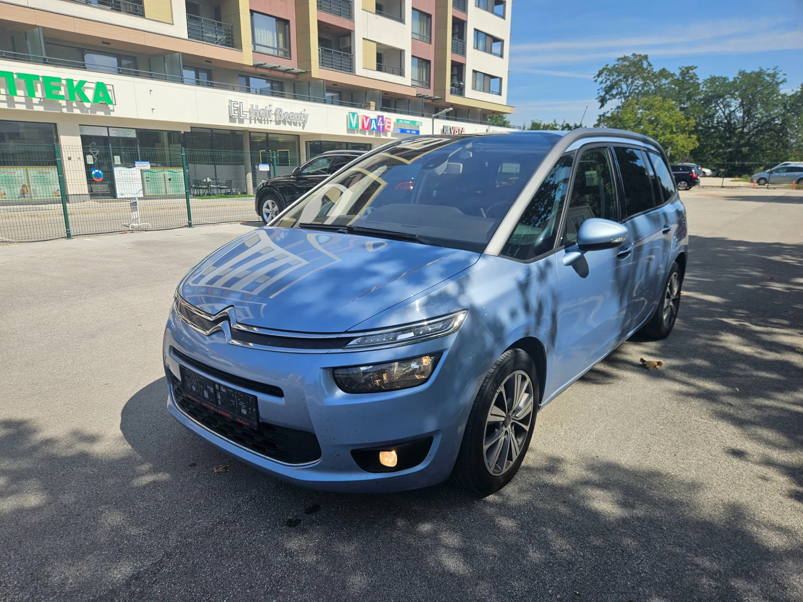 Citroen Grand C4 Picasso 1.6HDI - изображение 3