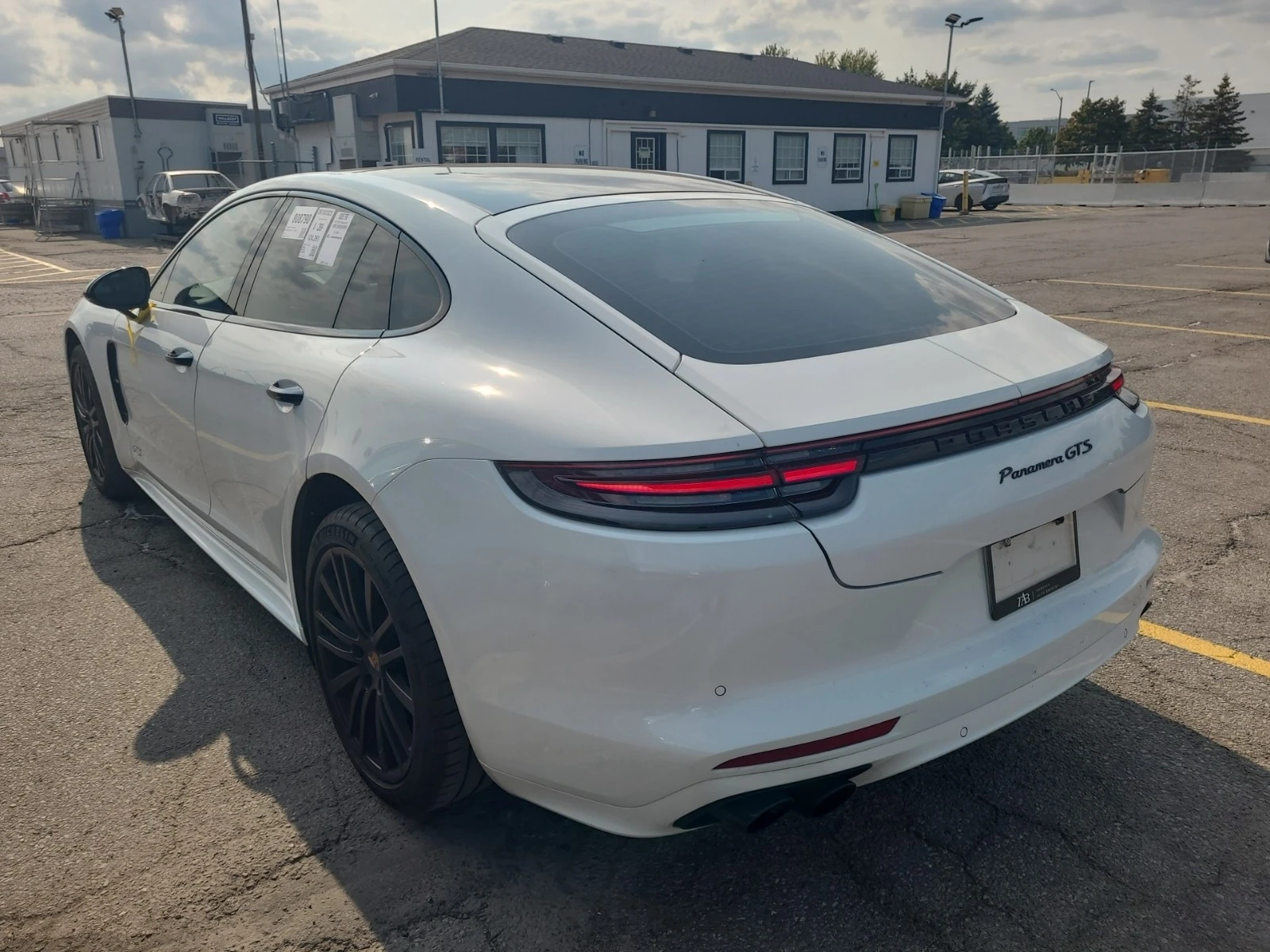 Porsche Panamera GTS * * CARFAX * * АВТО КРЕДИТ * *  - изображение 3