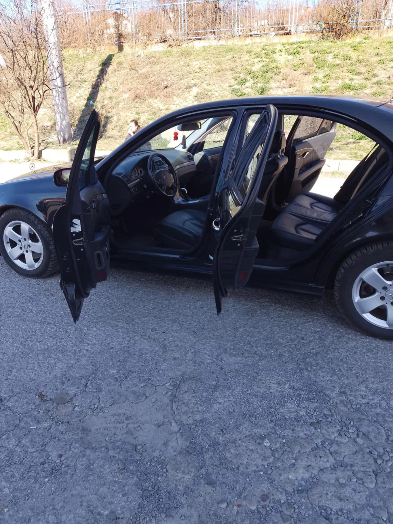 Mercedes-Benz E 320  - изображение 7