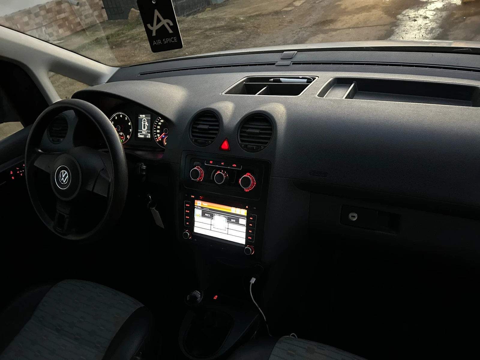 VW Caddy | Mobile.bg � ����������� 14