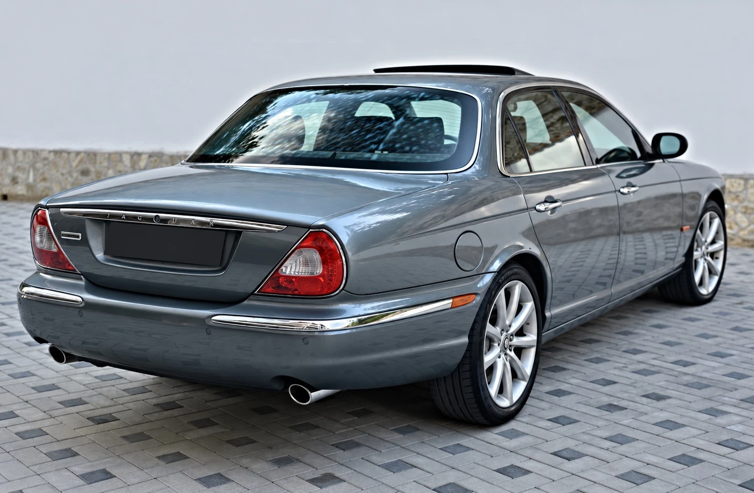 Jaguar Super v8 4.2 Supercharged  400PK, снимка 3 - Автомобили и джипове - 52770405