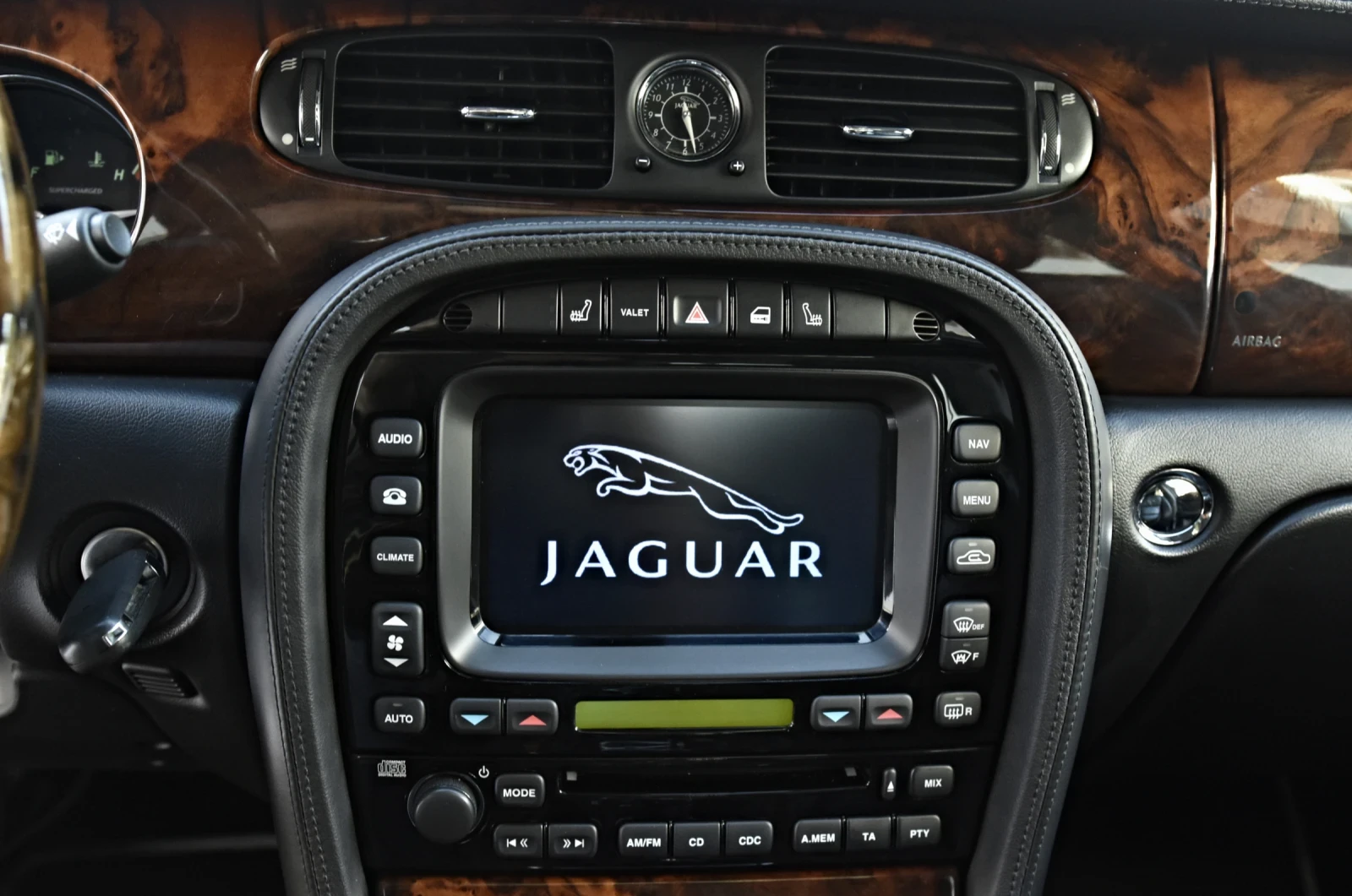 Jaguar Super v8 4.2 Supercharged  400PK | Mobile.bg   14