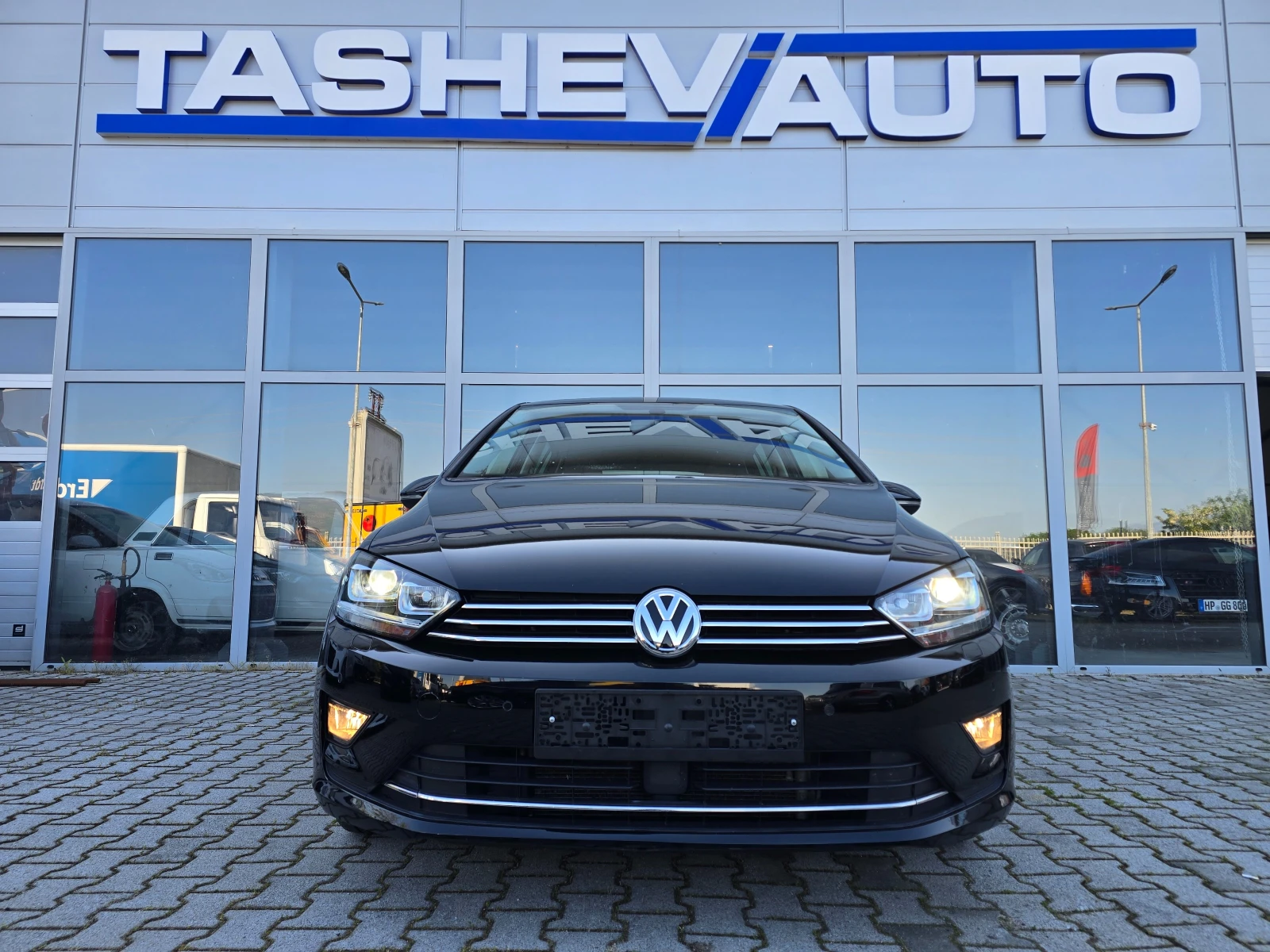 VW Sportsvan 2.0 TDi* ALLSTAR* KAMERA* PANORAMA* DISTRONIC*  | Mobile.bg � ����������� 3