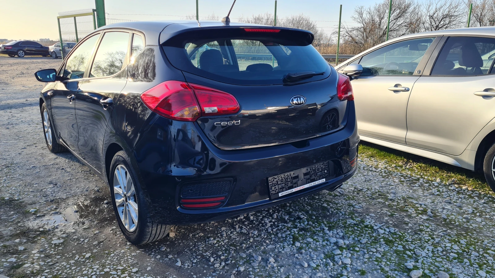 Kia Ceed 1.4i 100к.с, снимка 3 - Автомобили и джипове - 53839012