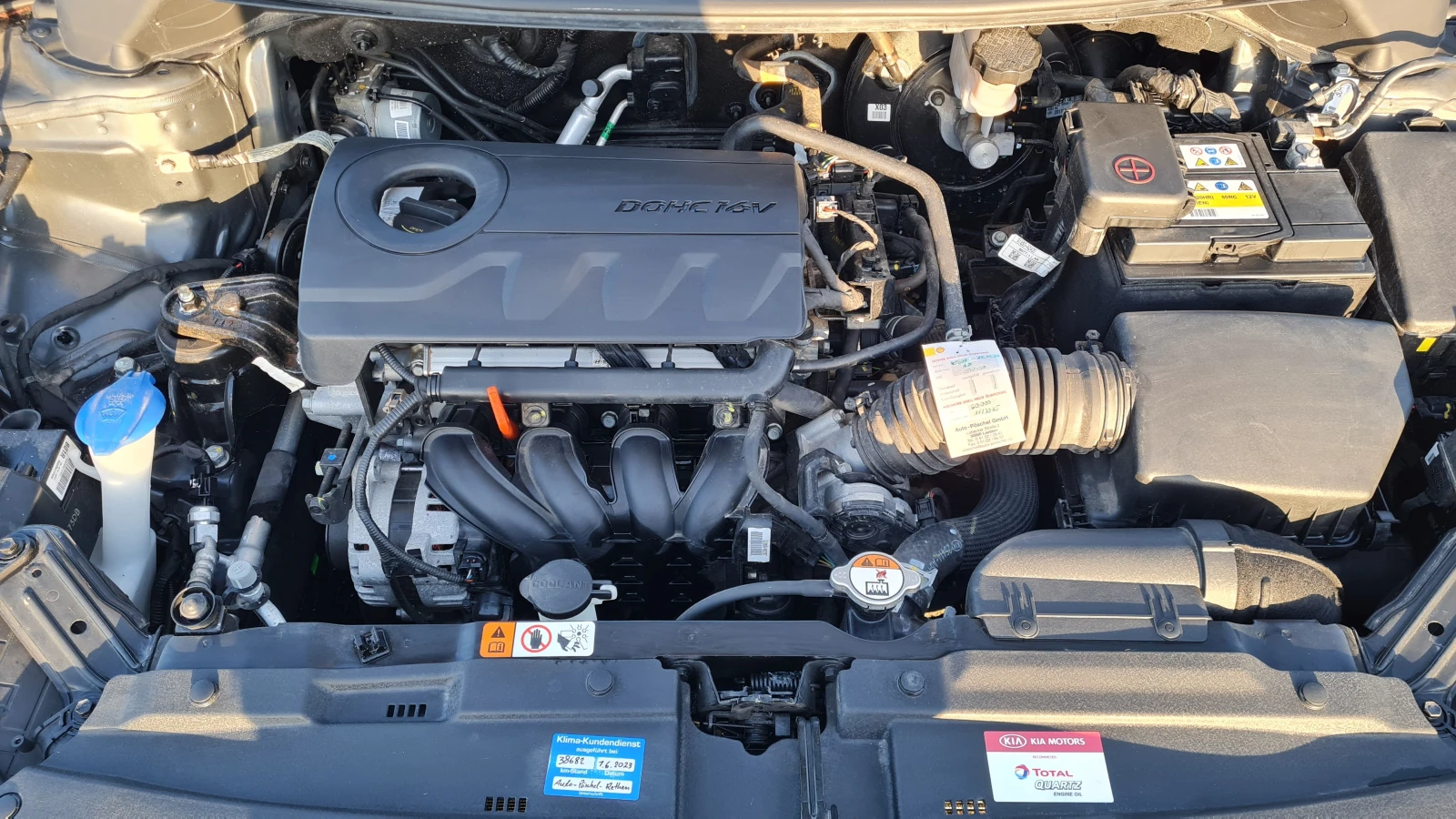 Kia Ceed 1.4i 100к.с, снимка 16 - Автомобили и джипове - 53839012