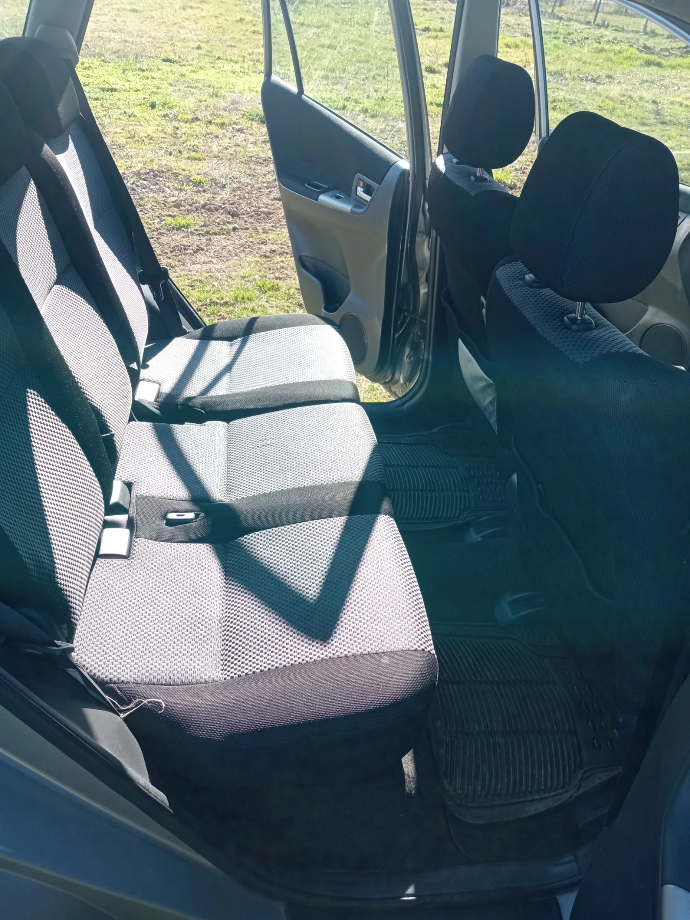 Toyota Corolla verso 1, снимка 7 - Автомобили и джипове - 53841474